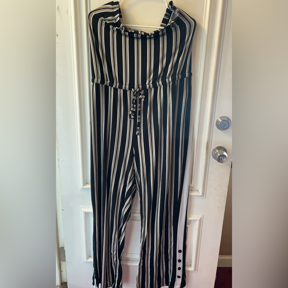 Strapless romper